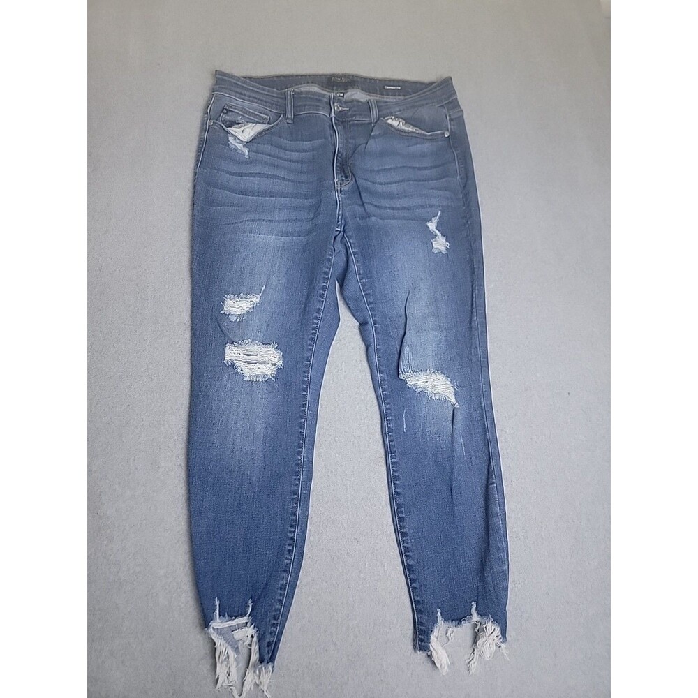 Judy Blue Jeans Womens 16W‎ 36x26 Cropped Distressed High Rise Medium Fray Logo